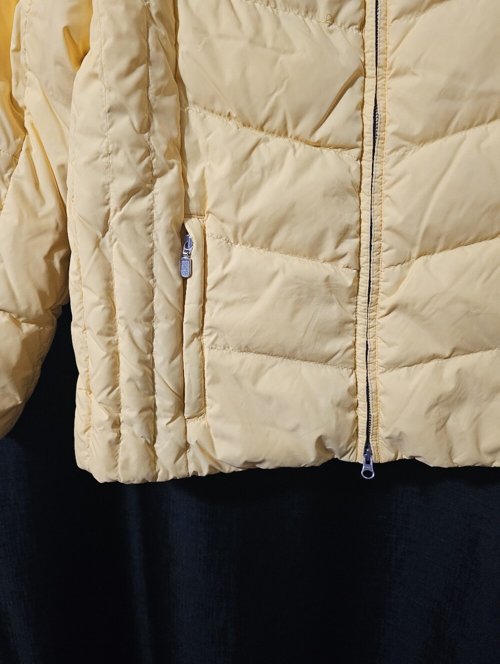 Lands' End Women's Bright Yellow Quilted Puffer Coat 10/12 - Picture 3 of 12